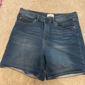 Nicole Miller Size 10 Jean shorts